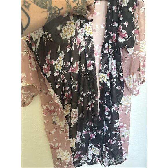 14th & Union Women’s Poncho Sheer black Floral Cardigan Fall Shawl, One Size OS - Picture 3 of 12